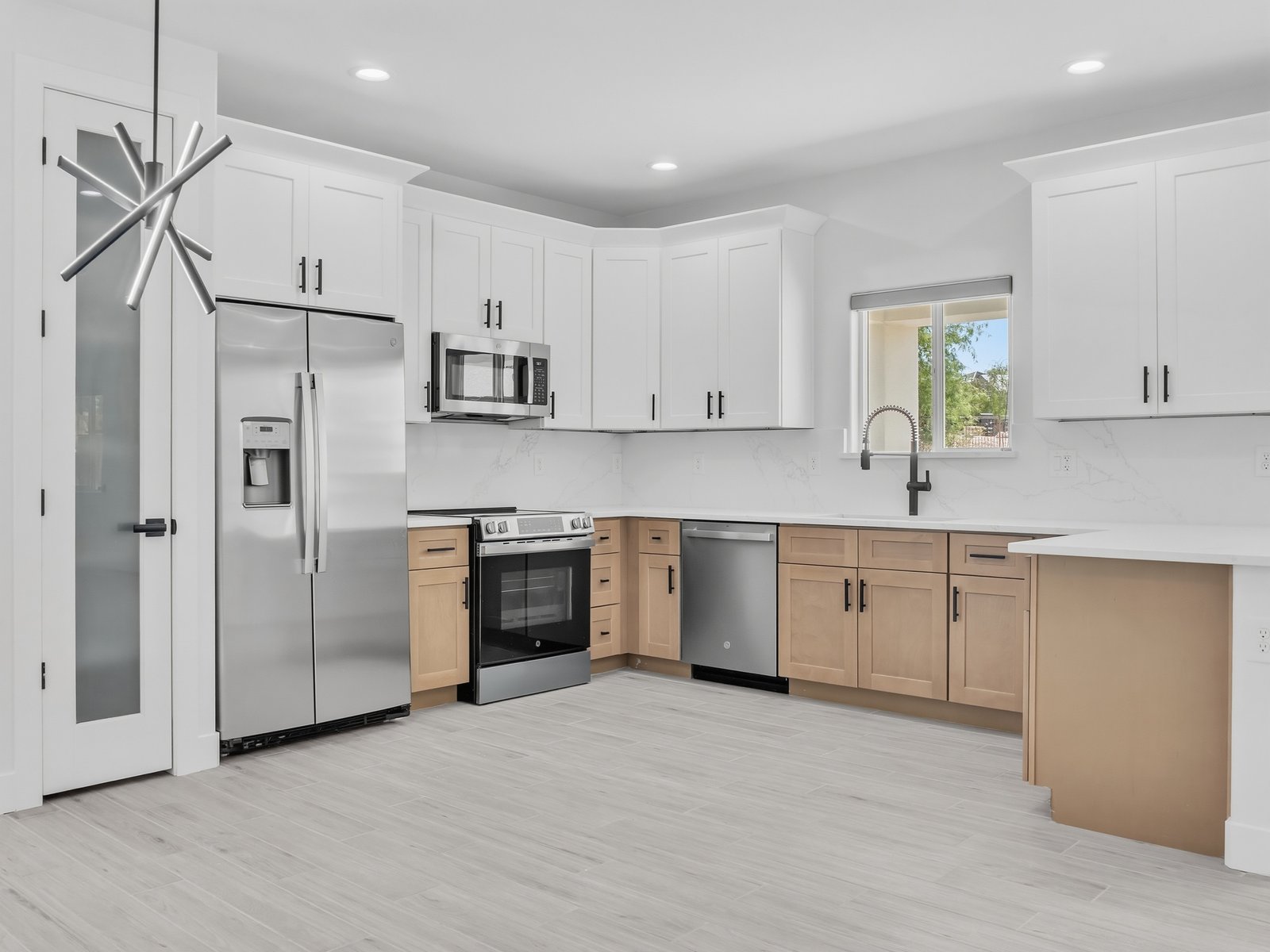 Professional real estate kitchen